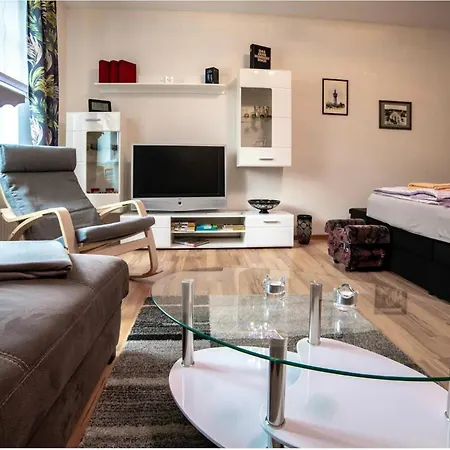 Moderne Ferienwohnung In Der Stadt Forst  Exterior photo